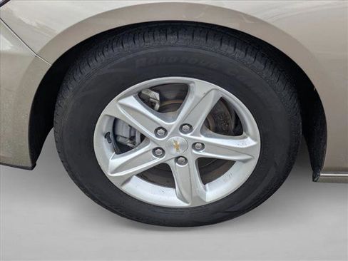 Used 2024 Chevrolet Malibu LT FWD image 20