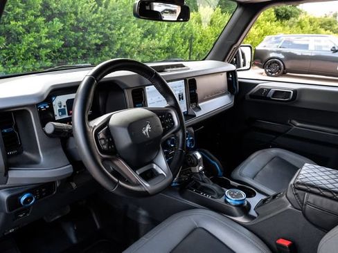 Used 2024 Ford Bronco Black Diamond AWD/4WD image 3