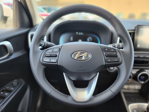 New 2026 Hyundai Venue SEL FWD image 15