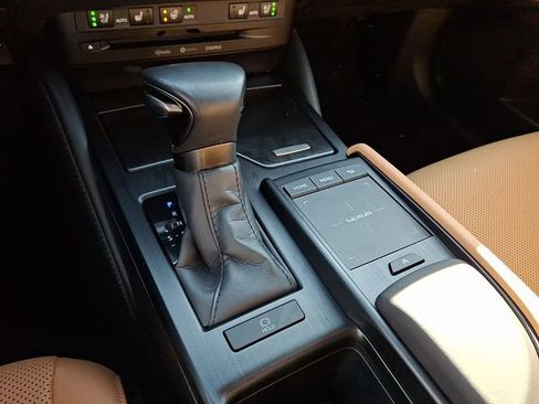 Used 2022 Lexus ES 350 350 w/ Premium Package image 15