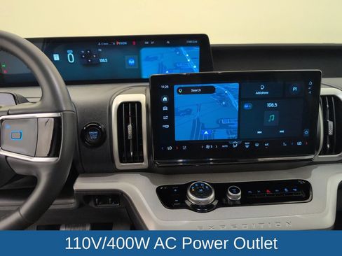 Used 2025 Ford Expedition Active RWD image 19