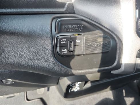 Used 2024 RAM 3500 Tradesman w/ Chrome Appearance Group image 23