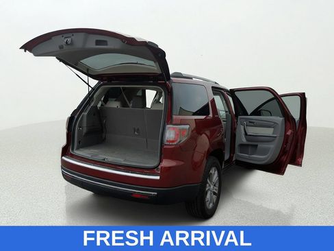 Used 2016 GMC Acadia SLT w/ Open Road Package FWD image 15
