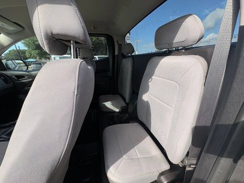 Used 2016 Chevrolet Colorado W/T w/ WT Convenience Package AWD/4WD image 11
