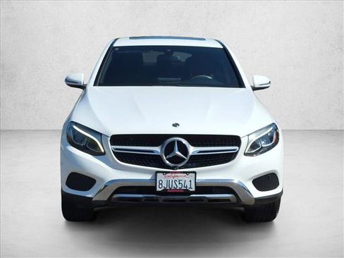 Used 2019 Mercedes-Benz GLC 300 4MATIC Coupe image 2