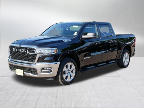 Used 2025 RAM 1500 Big Horn AWD/4WD image 3