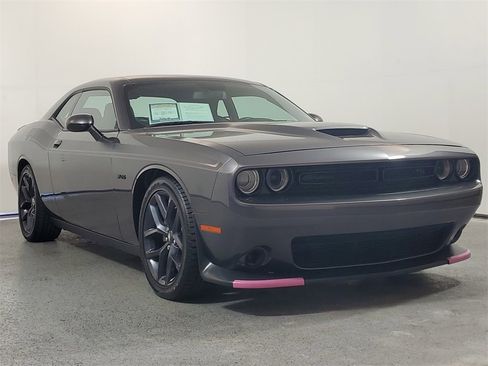 Used 2023 Dodge Challenger R/T w/ Blacktop Package image 1