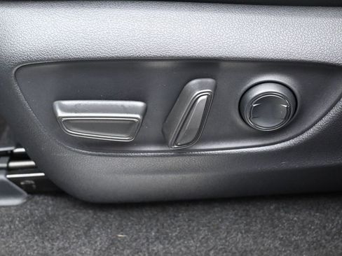 Certified 2024 Toyota Land Cruiser image 10