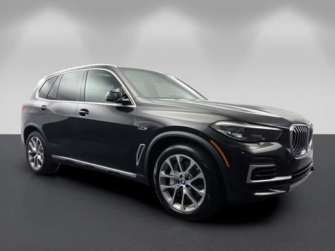Used 2023 BMW X5 xDrive45e w/ Luxury Seating Package AWD/4WD image 1