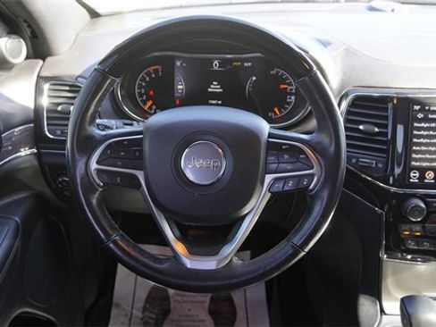 Used 2021 Jeep Grand Cherokee Overland image 18