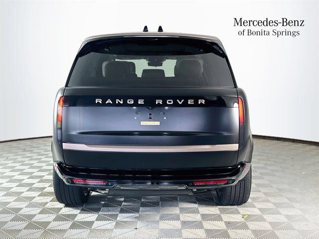 Used 2026 Land Rover Range Rover SV AWD/4WD image 6