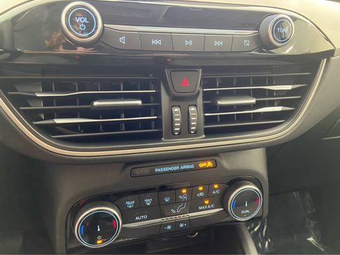 Used 2022 Ford Escape SE w/ Convenience Package image 31