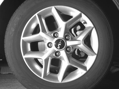 Used 2025 Kia Soul LX w/ LX Technology Package FWD image 13