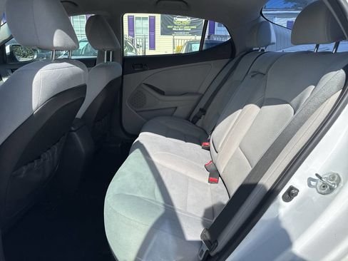 Used 2015 Kia Optima LX w/ Paint Protection Film Package image 9