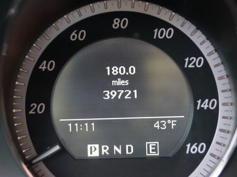 Used 2011 Mercedes-Benz C 300 4MATIC Sedan image 30