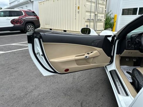Used 2008 Chevrolet Corvette Convertible w/ Preferred Equipment Group RWD image 13