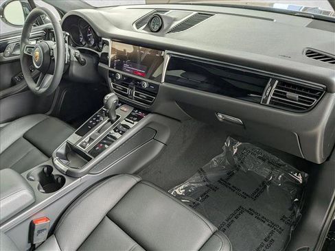New 2026 Porsche Macan AWD/4WD image 25