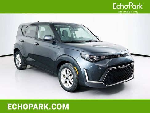 Used 2025 Kia Soul LX w/ LX Technology Package image 1