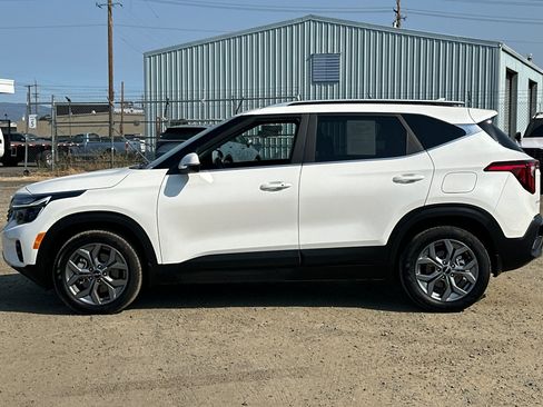 Used 2024 Kia Seltos S AWD/4WD image 8