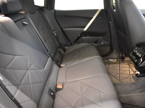 Used 2024 BMW iX xDrive50 w/ Sport Package AWD/4WD image 17