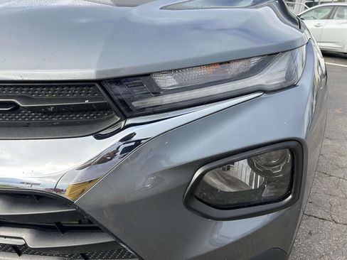 Used 2022 Chevrolet TrailBlazer LT FWD image 12