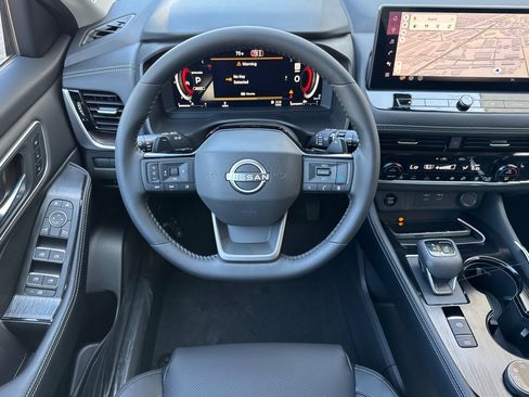 New 2026 Nissan Rogue Platinum w/ Platinum Premium Package image 11