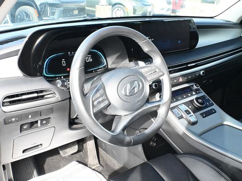 Used 2025 Hyundai Palisade SEL FWD image 11