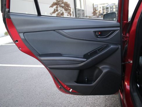 Used 2019 Subaru Crosstrek 2.0i Premium image 34