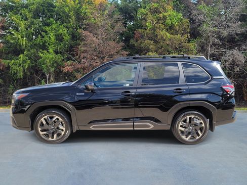 Certified 2025 Subaru Forester Limited AWD/4WD image 22