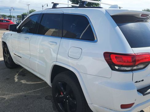 Used 2015 Jeep Grand Cherokee Altitude AWD/4WD image 5