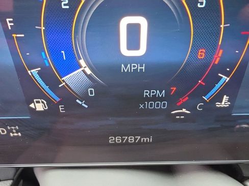 Used 2025 Chevrolet Tahoe LS AWD/4WD image 9