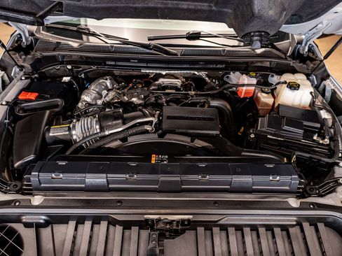 Used 2024 GMC Sierra 2500 AT4 w/ AT4 Preferred Package image 32