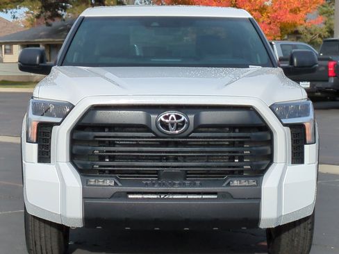 New 2026 Toyota Tundra SR5 image 8