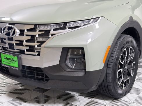 Used 2023 Hyundai Santa Cruz SEL Premium image 11