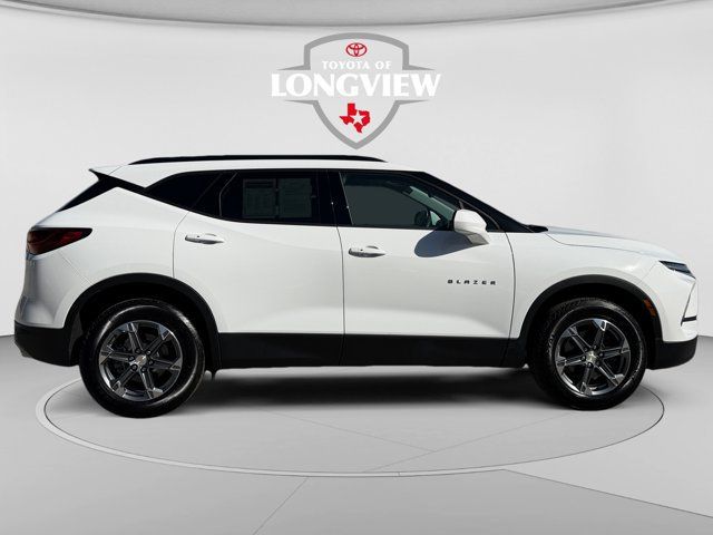 Used 2024 Chevrolet Blazer LT w/ Convenience Package FWD image 6