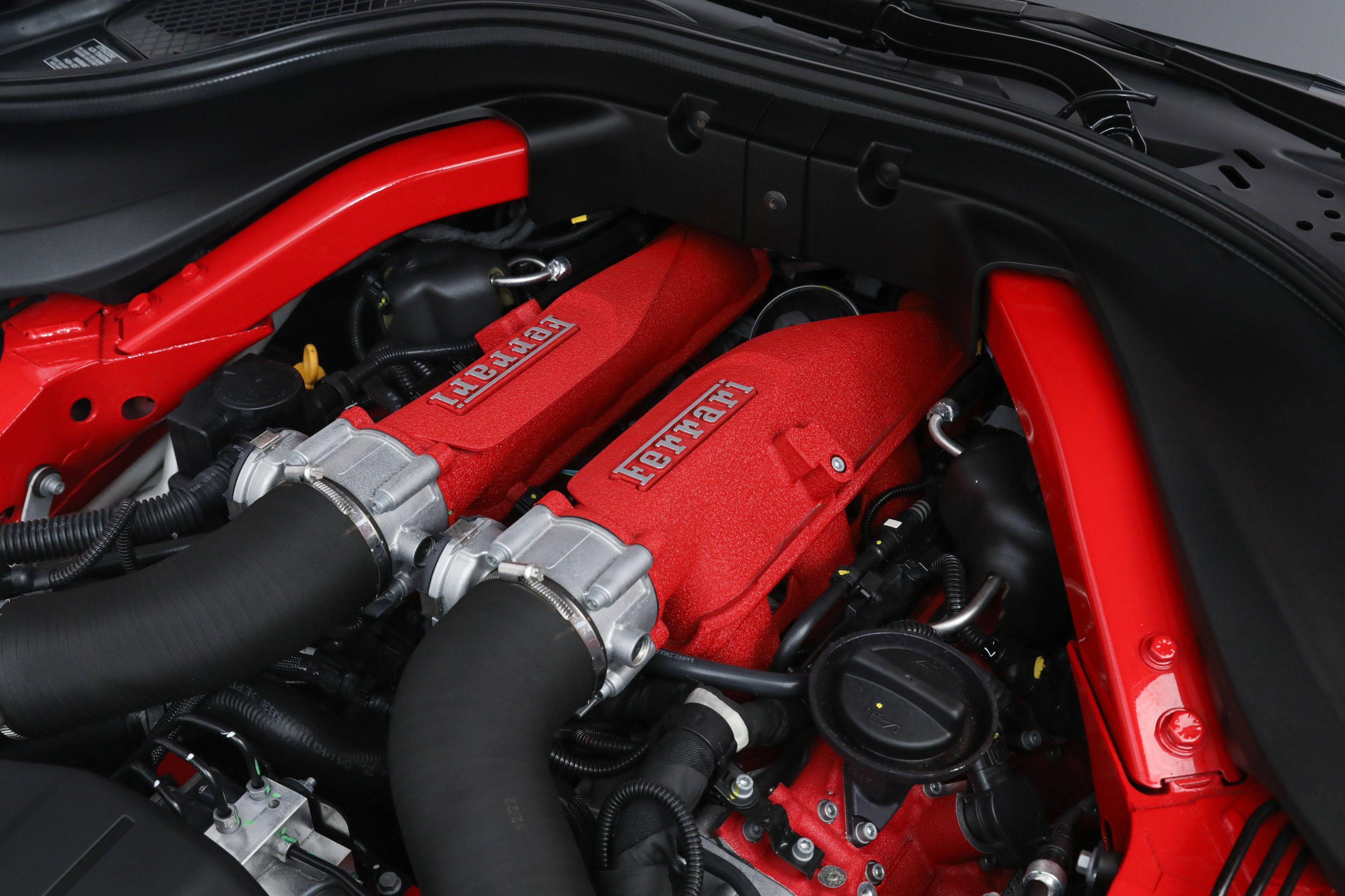 Certified 2023 Ferrari Roma RWD image 33