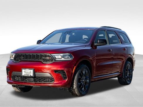 Used 2023 Dodge Durango GT image 3