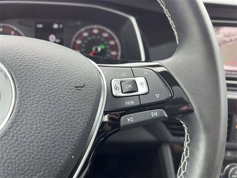 Used 2021 Volkswagen Jetta SE w/ SE Cold Weather Package image 27