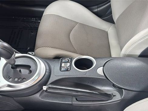 Used 2017 Nissan 370Z Touring image 27