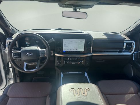 Used 2025 Ford F250 King Ranch AWD/4WD image 11