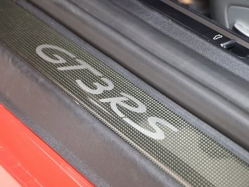 Used 2019 Porsche 911 GT3 RS image 43