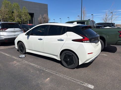 Certified 2024 Nissan Leaf SV Plus image 3