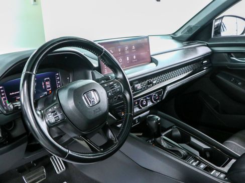 Used 2023 Honda Accord Sport image 23