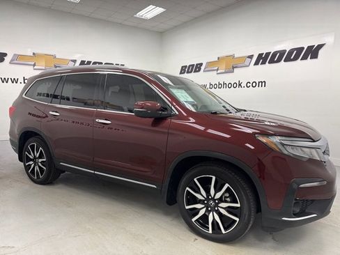 Used 2020 Honda Pilot Touring image 3