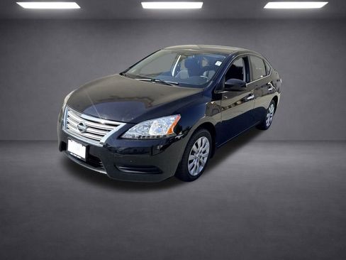 Used 2014 Nissan Sentra SV FWD image 2