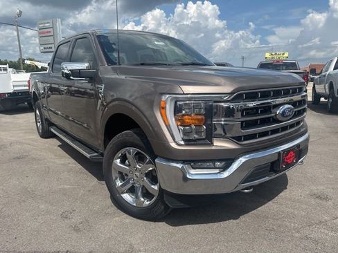 Used 2022 Ford F150 Lariat image 2