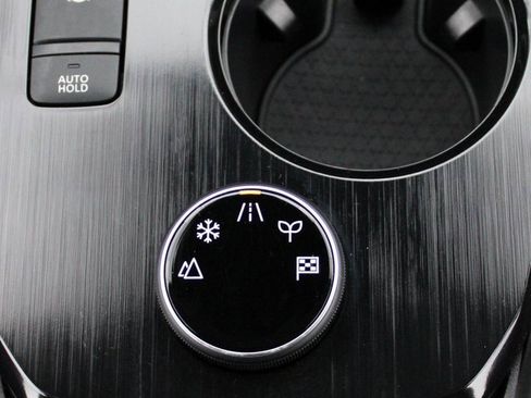 Certified 2025 Nissan Rogue SL w/ SL Premium Package image 44