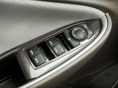 Used 2020 Chevrolet Malibu LS image 23