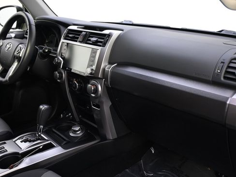 Used 2022 Toyota 4Runner SR5 Premium image 15