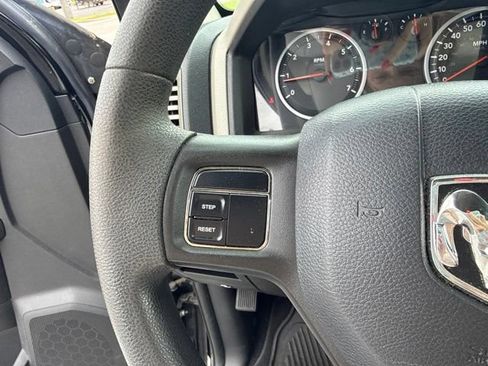 Used 2012 RAM 1500 Express RWD image 19